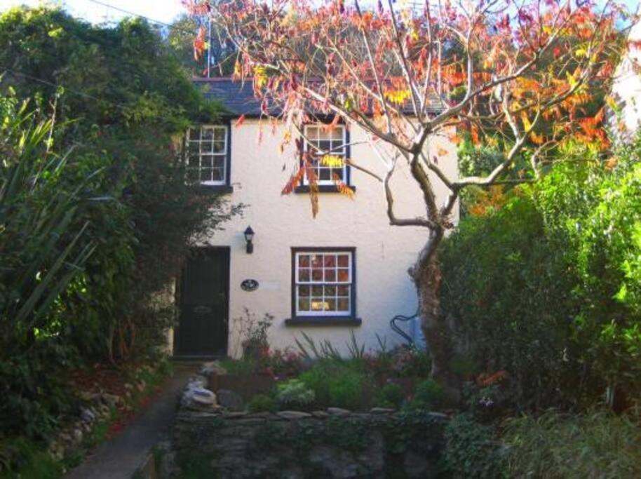 Cosy Private Cottage Near Beach 伊尔弗勒科姆 外观 照片